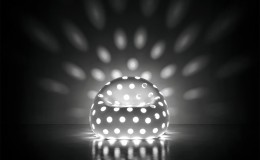 PLUST ARMCHAIR LIGHT 1